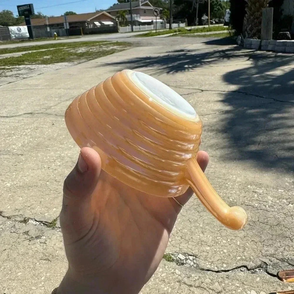 Vintage Fire King Ware Peach Luster Beehive Soup Bowl Collectible - Set of 8 - Picture 4 of 6